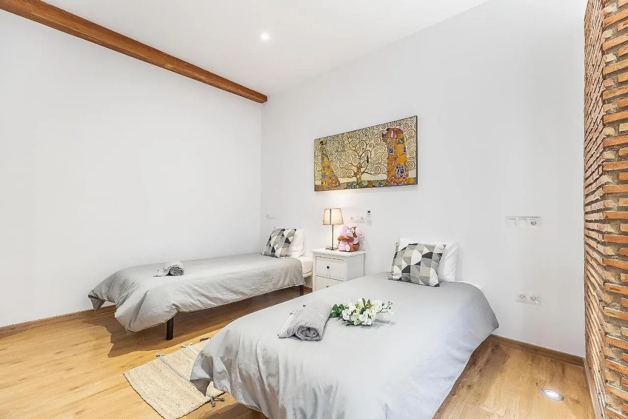 Exclusive Luxury Stay At Plaza Uncibay, Malaga Center Spain