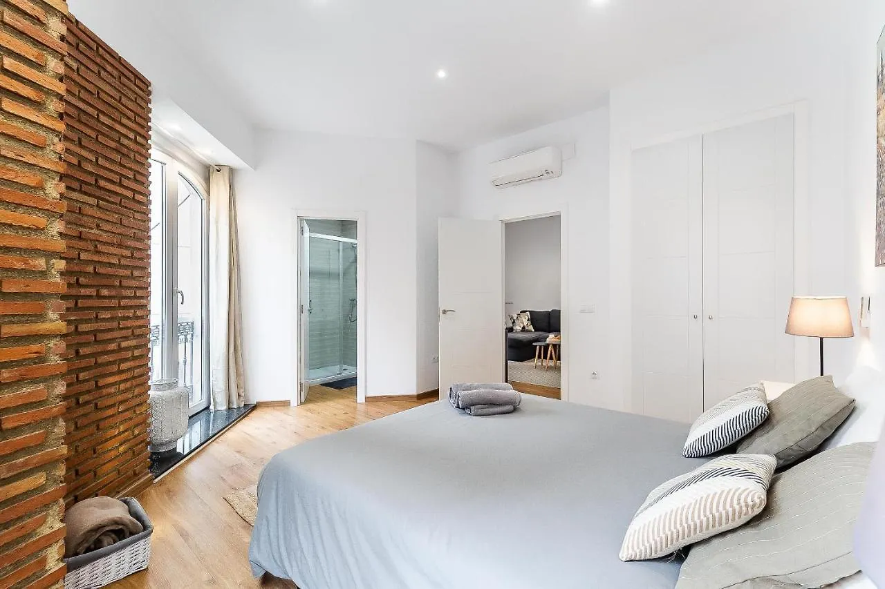 Exclusive Luxury Stay At Plaza Uncibay, Malaga Center Spain