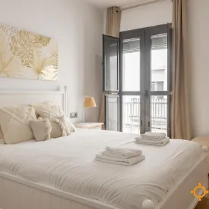 https://estrella-del-mar-by-cdiz-time-apartments.hotelsincadiz.net
