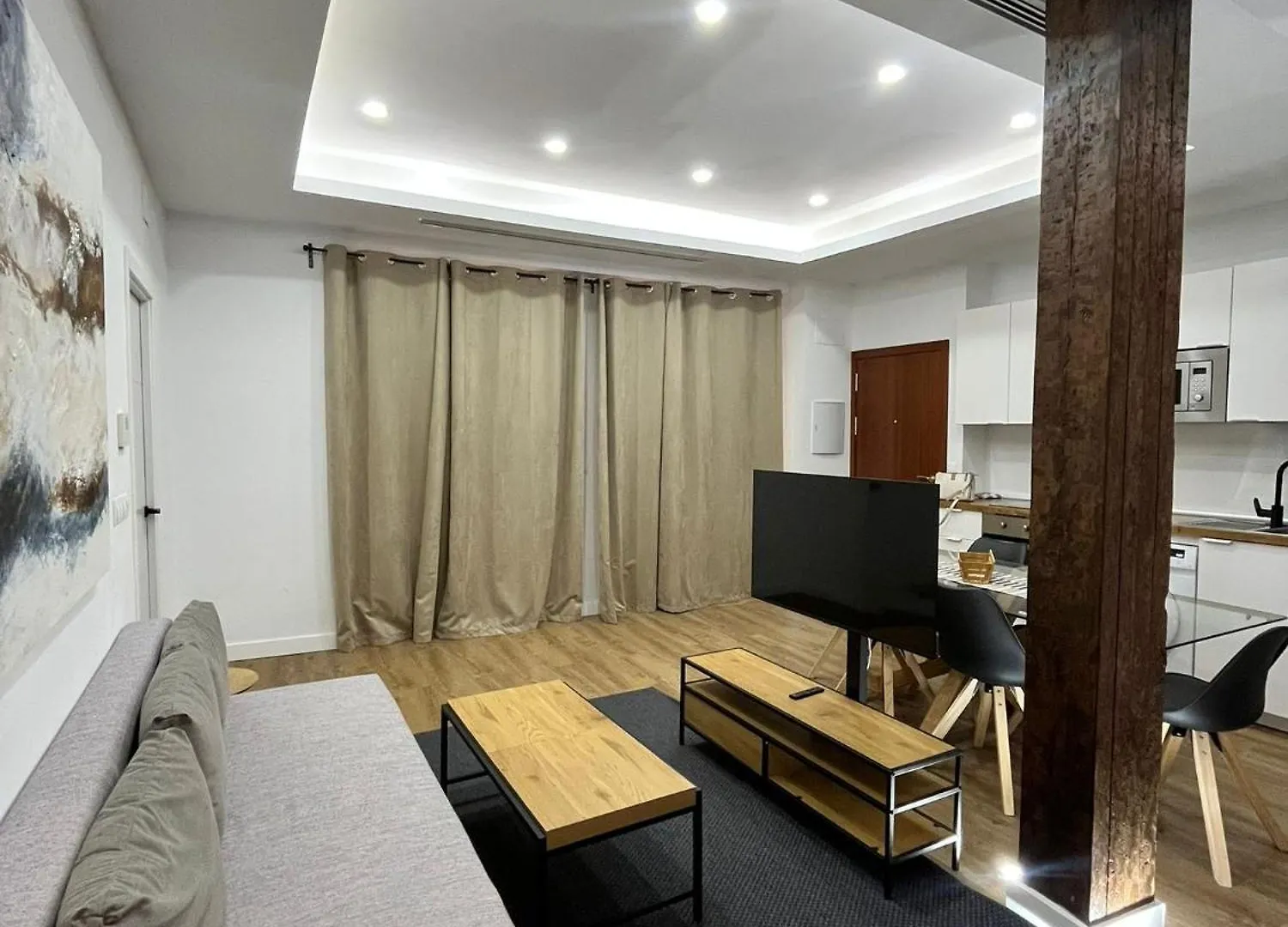 Exclusive Luxury Stay At Plaza Uncibay, Malaga Center Apartment